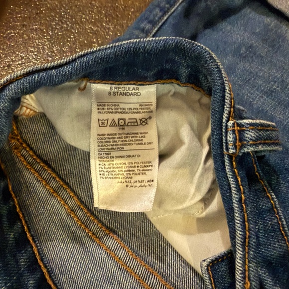 Old Navy Boyfriend Women's Shorts - women’s size 8 - Picture 3 of 4